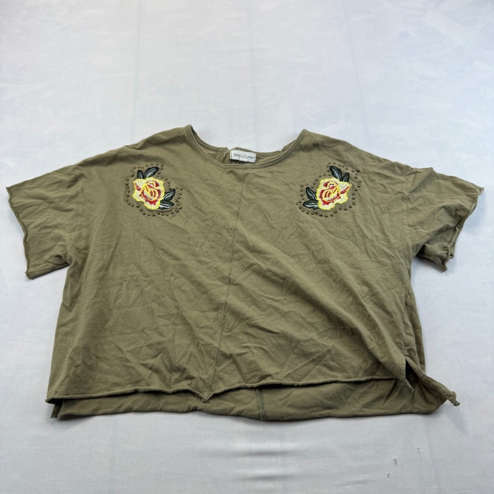 Dance & Marvel Cropped Top Womens S Green Floral Embroidered Short Sleeve Tee